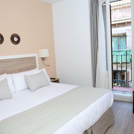New Point Opera Lejlighedshotel Madrid Eksteriør billede