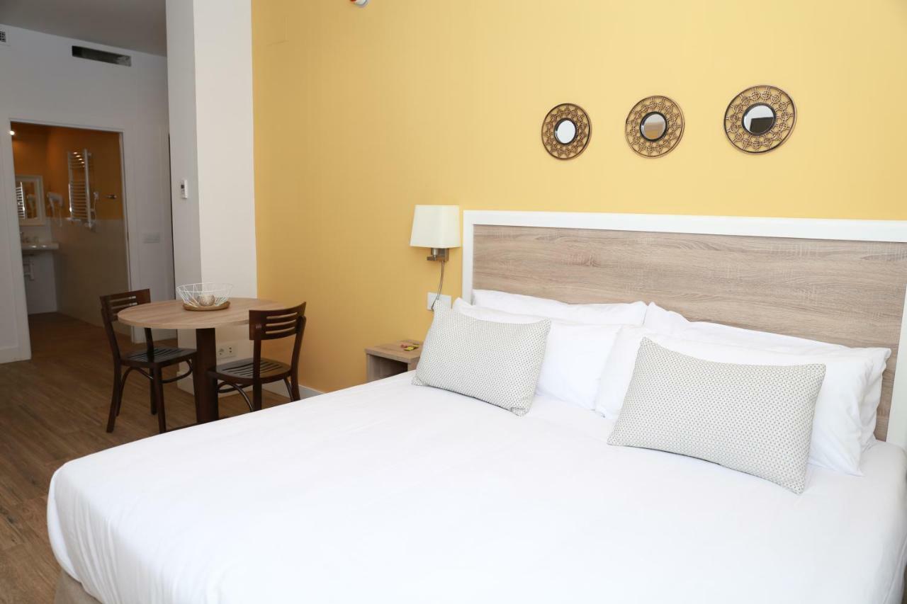 New Point Opera Lejlighedshotel Madrid Eksteriør billede