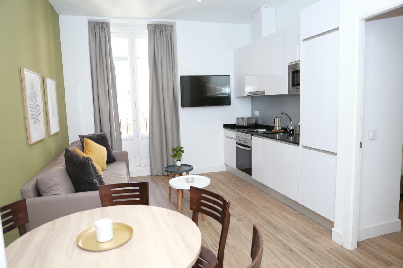 New Point Opera Lejlighedshotel Madrid Eksteriør billede