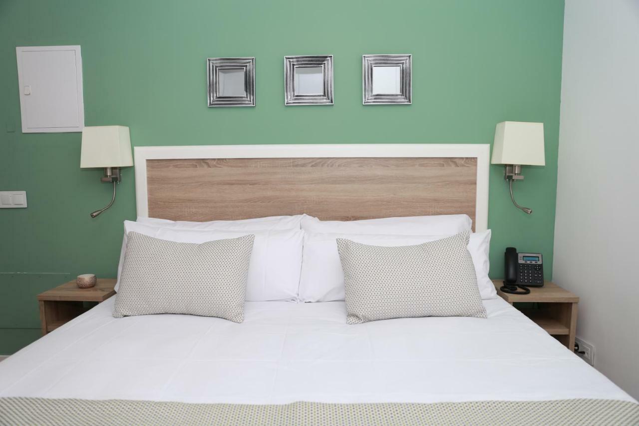 New Point Opera Lejlighedshotel Madrid Eksteriør billede
