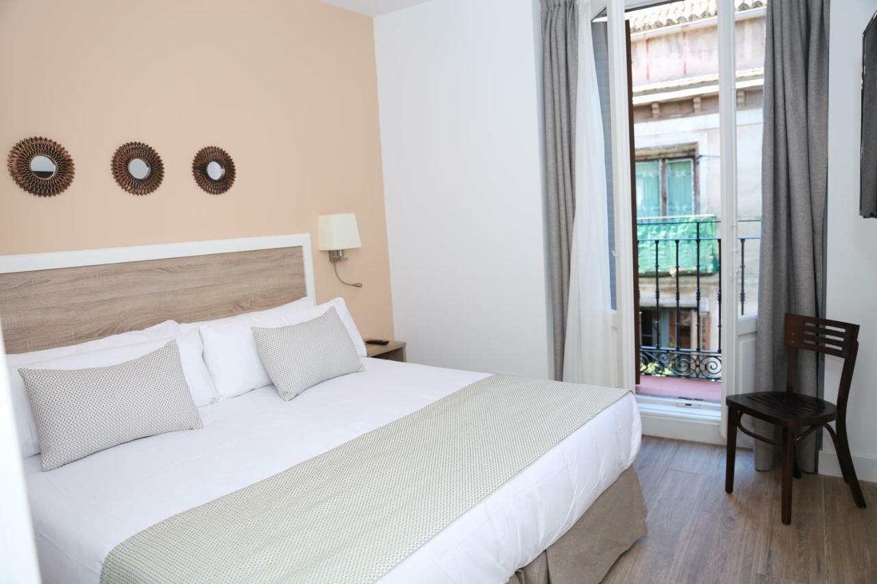 New Point Opera Lejlighedshotel Madrid Eksteriør billede