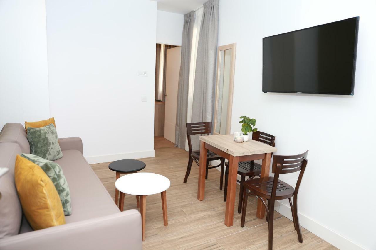 New Point Opera Lejlighedshotel Madrid Eksteriør billede